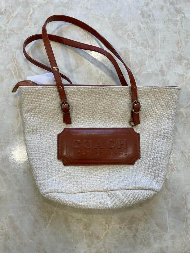 کیف (coach) طرح کنفی
