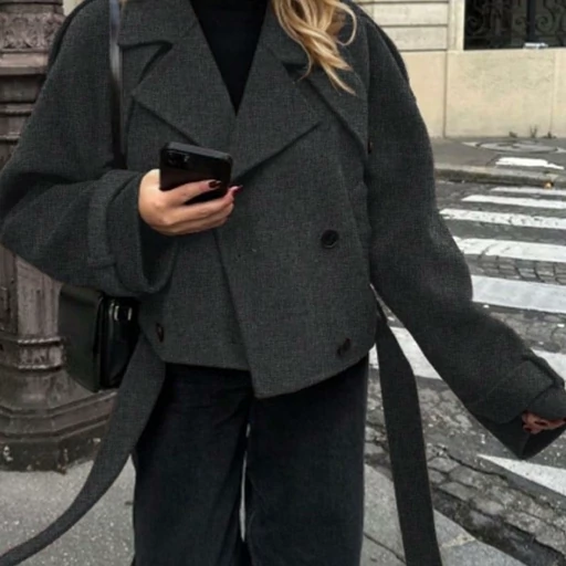 Photo of women's lined footer coat عکس کت فوتر آستردار زنانه